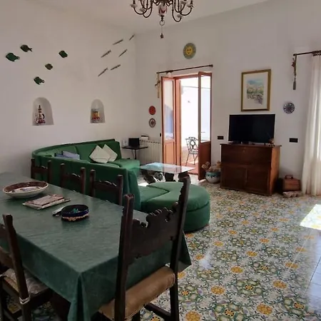 Apartment Eolie *